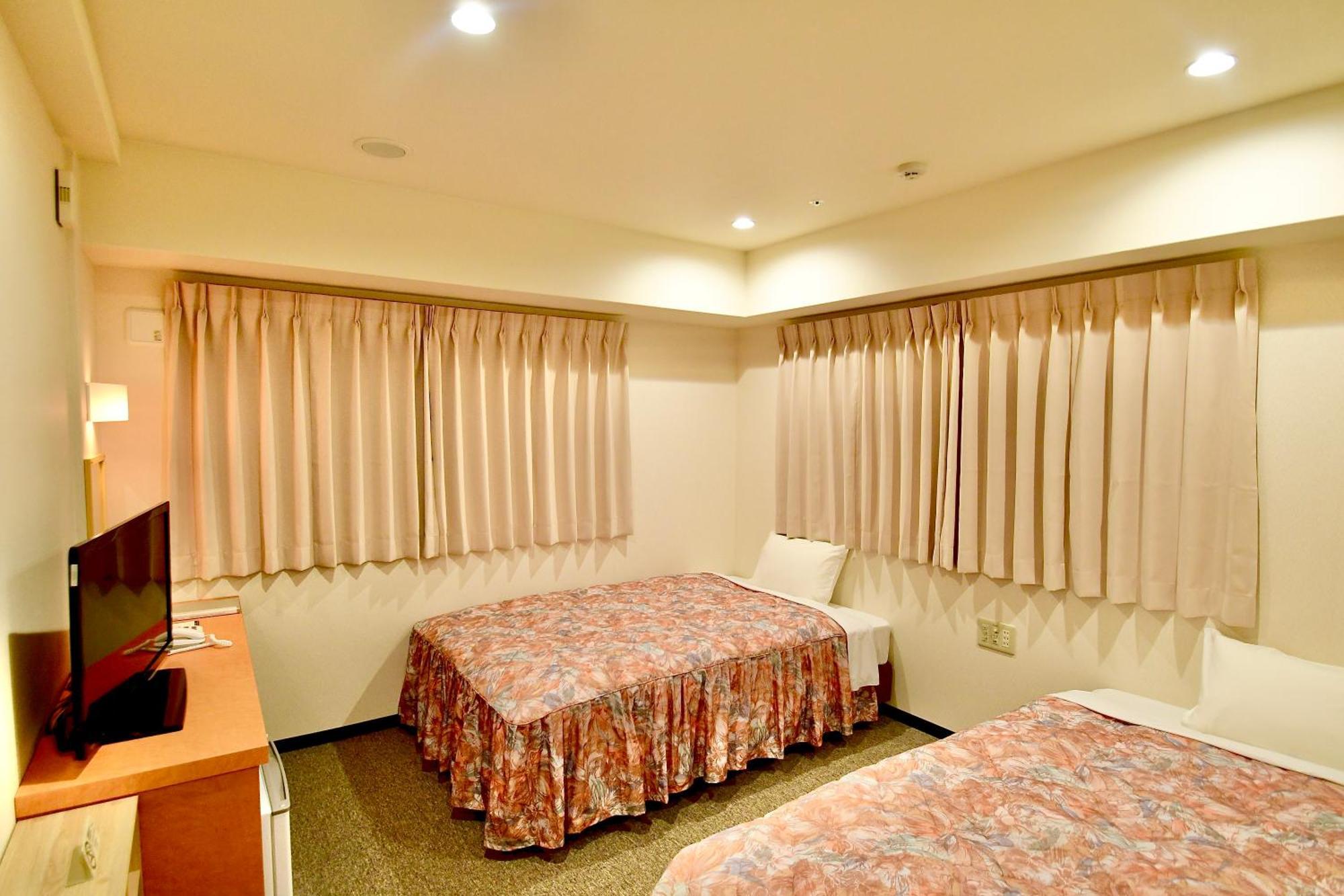 Himeji Ekimae Universal Hotel Minamiguchi Eksteriør bilde
